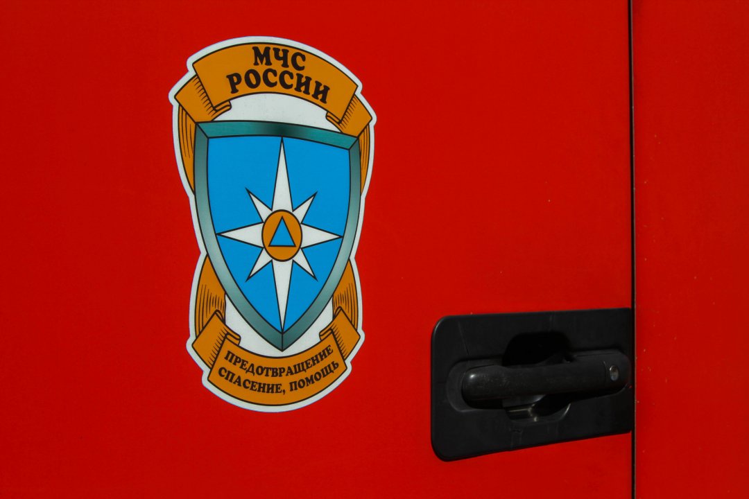 Пожарно-спасательные подразделения приняли участие в ликвидации последствий ДТП в Холмогорском МО